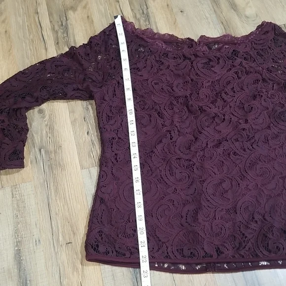 ADRIANNA PAPELL Brown Wide Neckline Off Shoulder Flare Sleeve Lace Shirt Top - Picture 12 of 14